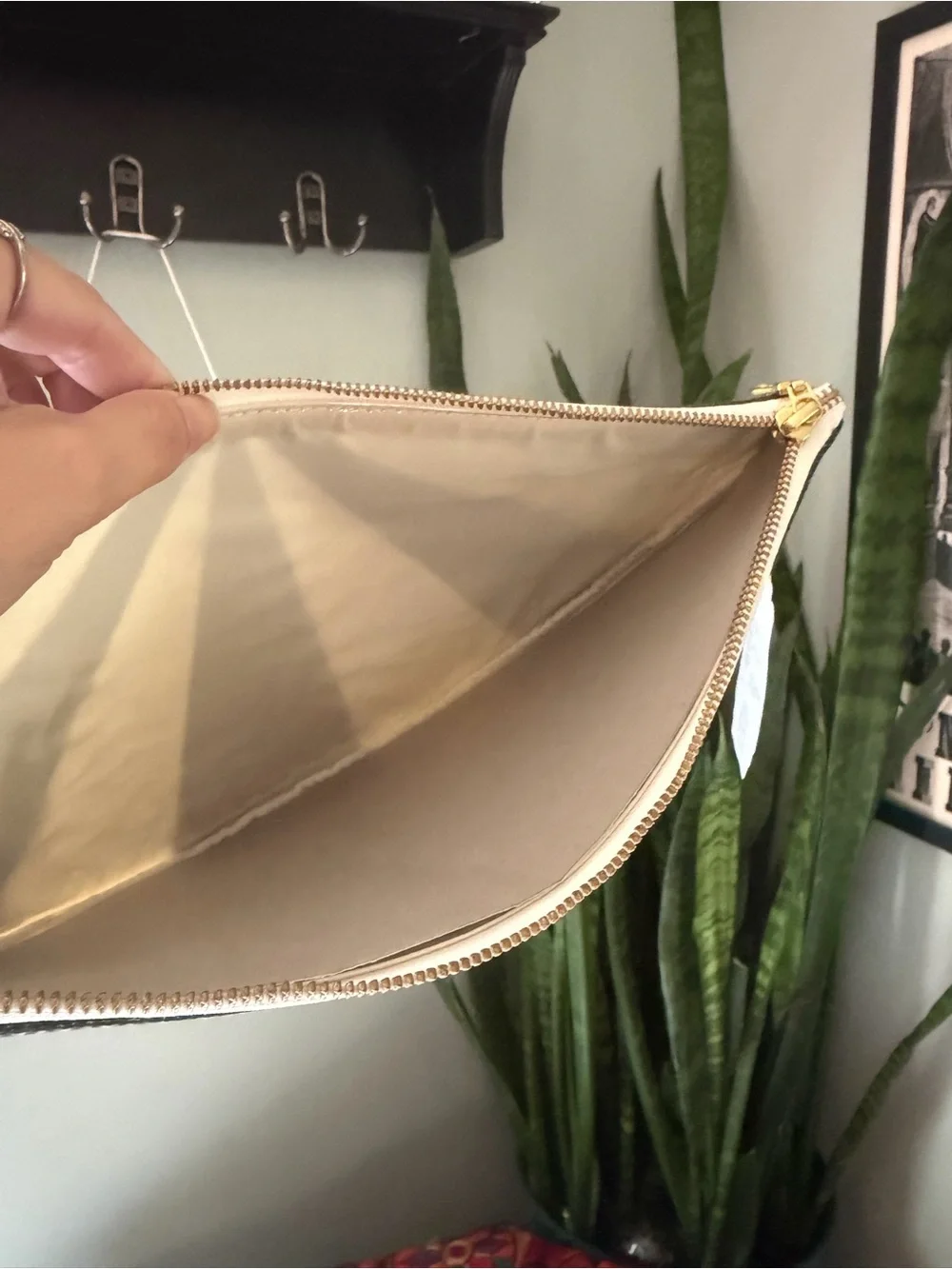 Emily & Merritt Pottery Barn Black & White Sunburst Canvas Pouch NWT
